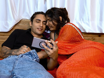 horny indian Couple gets Horny
